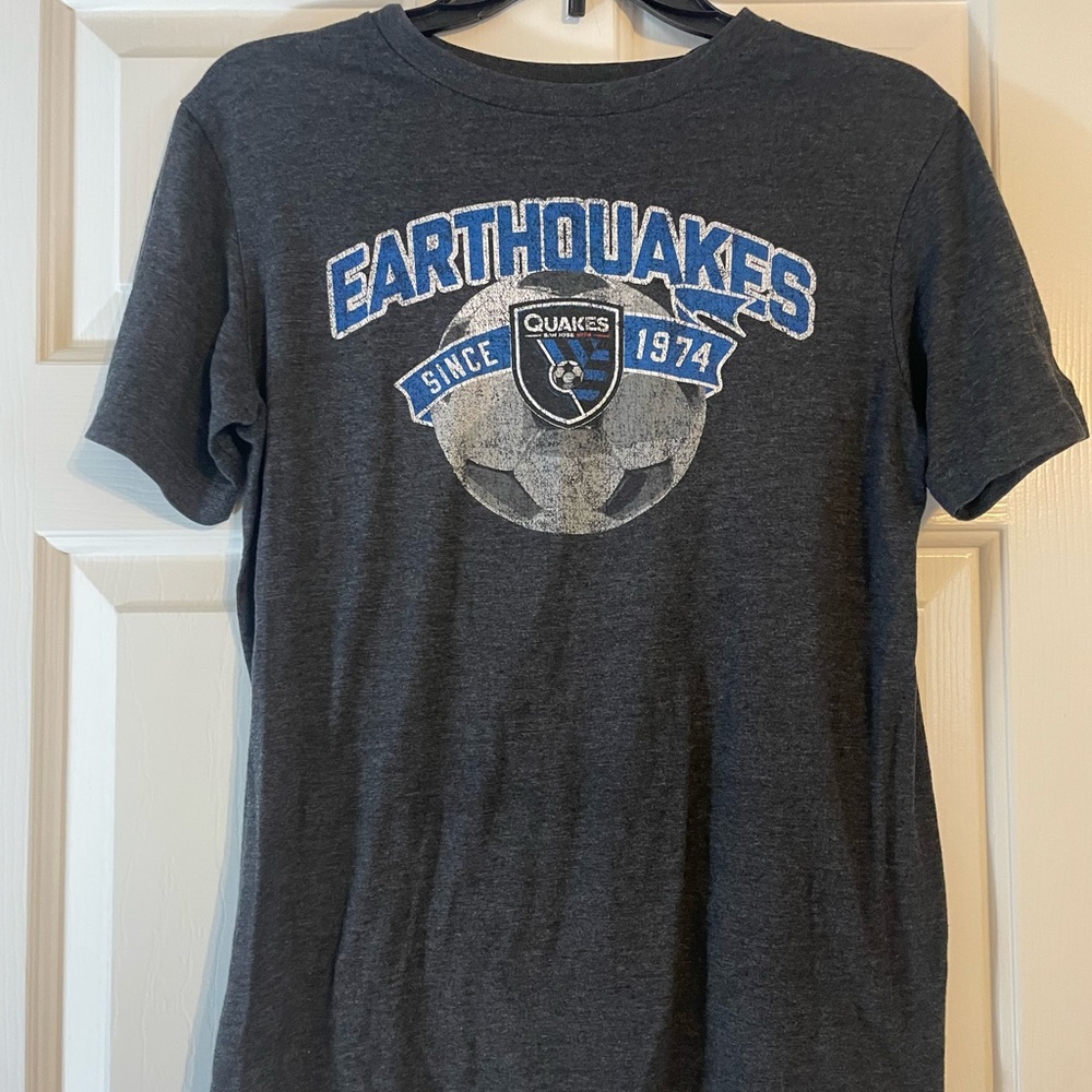 Earthquakes tshirt